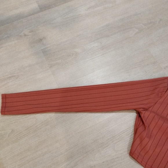 Boohoo Ruffle trim ribbed twist front co-ord - Picture 9 of 16